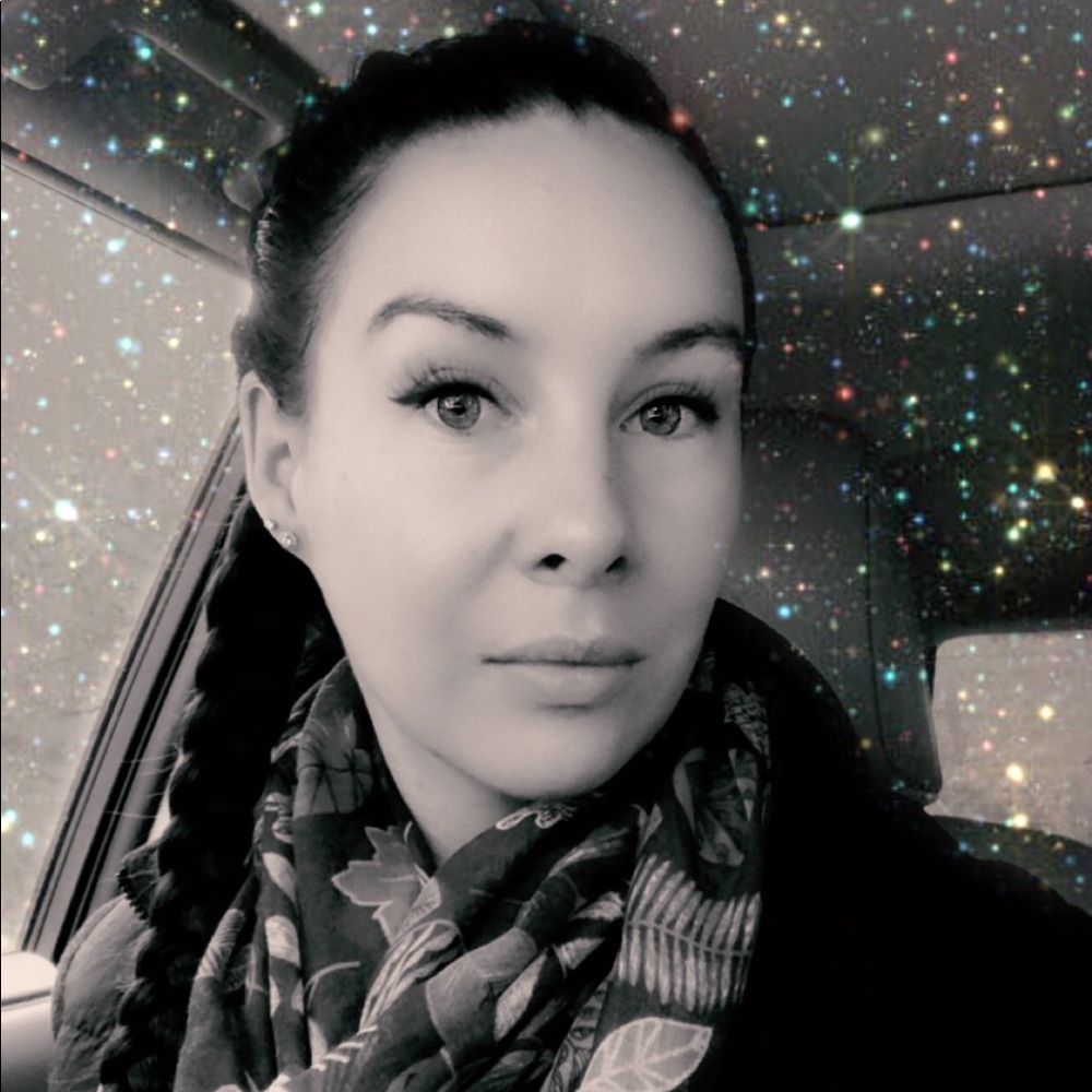 Meet your Posher, Jacqueline
